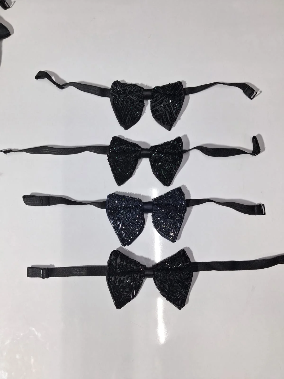 Cut dana hand work bows